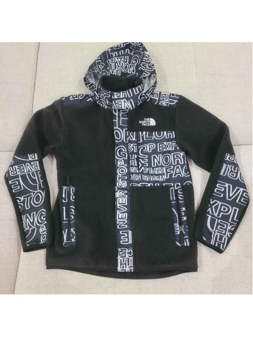 The North FaceForrest Fleece Mashup Jacket Boys XL 14/16 Black White Logo TNF